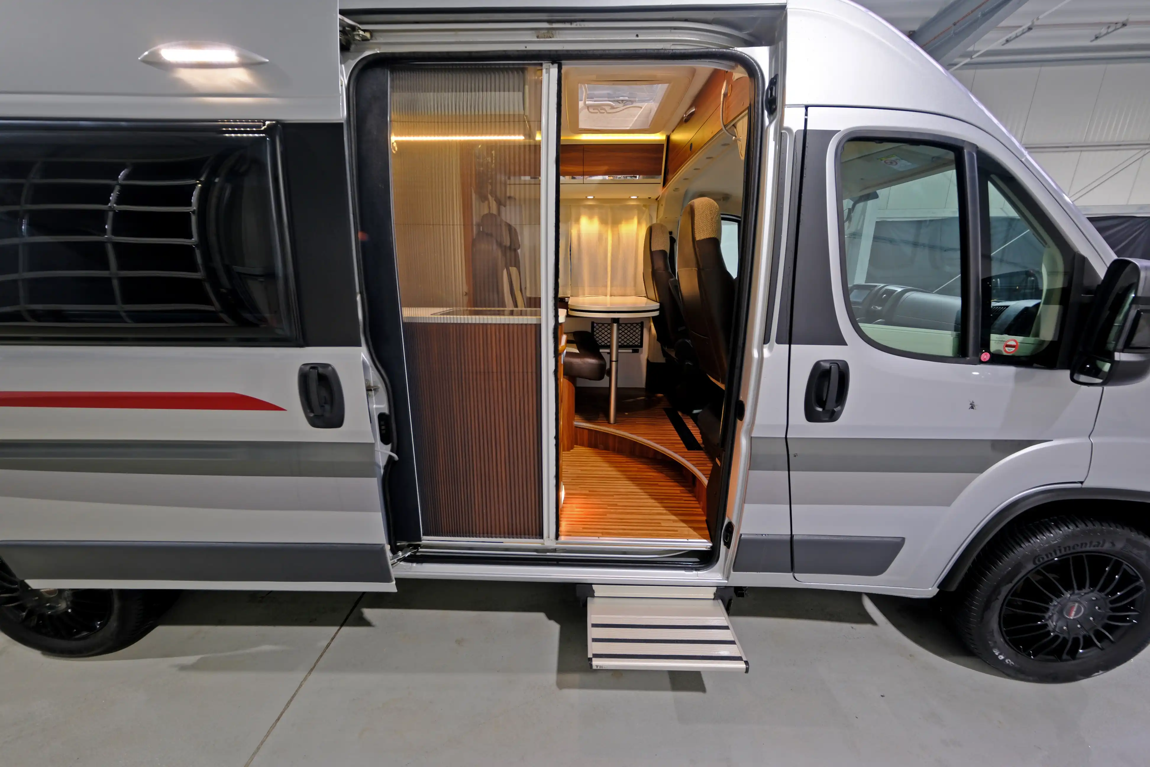 ADRIA Twin 600 SP